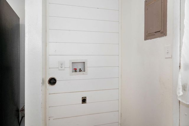 3000 E Lolo Trail, Springfield, MO 65804