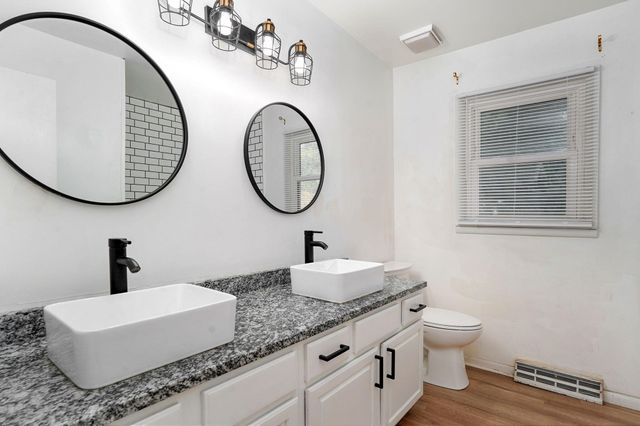 3000 E Lolo Trail, Springfield, MO 65804