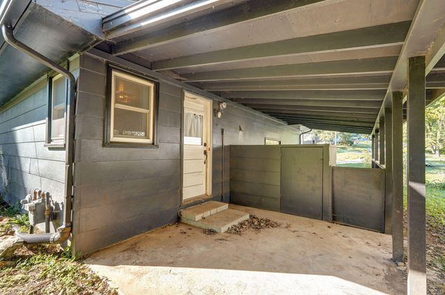 3000 E Lolo Trail, Springfield, MO 65804