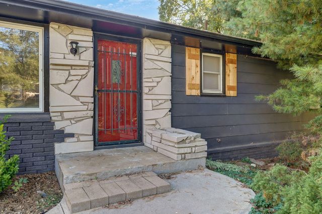 3000 E Lolo Trail, Springfield, MO 65804