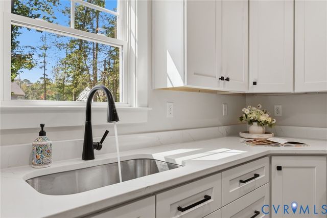 5305 Ecoff Ave, Chester, VA 23831