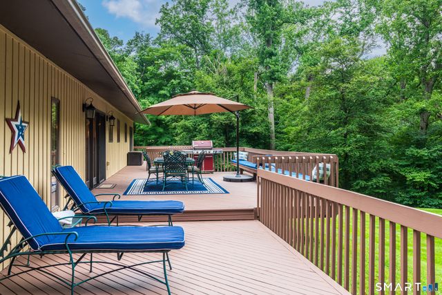 36 Bunker Hill Drive, Trumbull, CT 06611