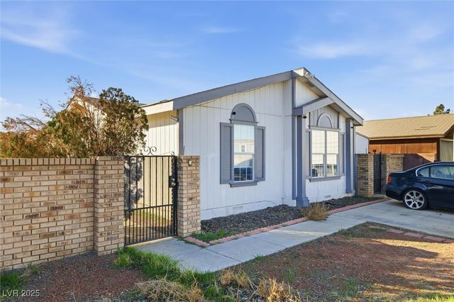 4941 Hildago Way, Las Vegas, NV 89121