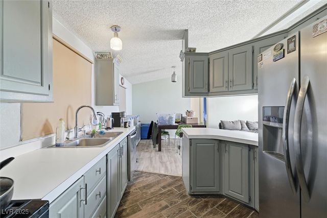 4941 Hildago Way, Las Vegas, NV 89121