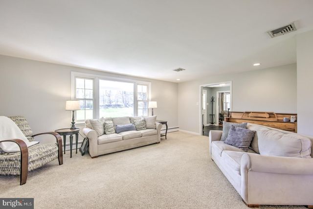 115 DIAMOND ROCK RD, Phoenixville, PA 19460