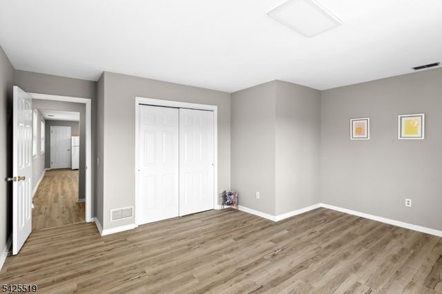 22 Orchard St, Summit City, NJ 07901