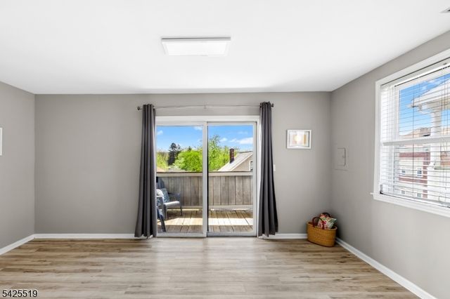 22 Orchard St, Summit City, NJ 07901