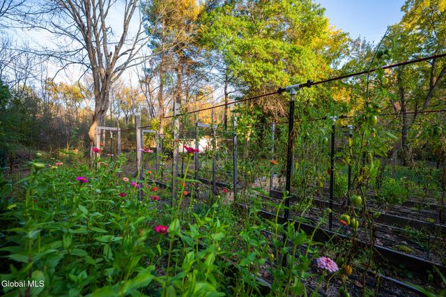 261 Old Post Road, Malta, NY 12020