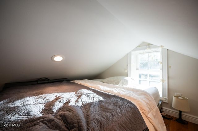 261 Old Post Road, Malta, NY 12020