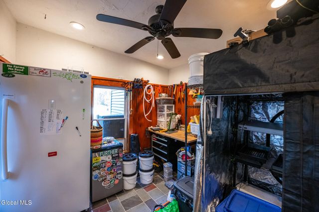 261 Old Post Road, Malta, NY 12020