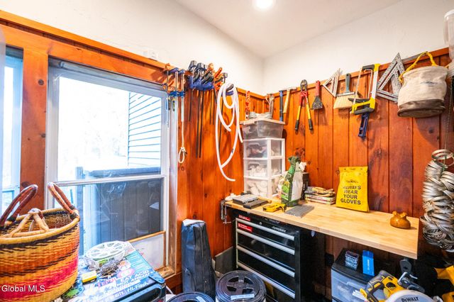 261 Old Post Road, Malta, NY 12020