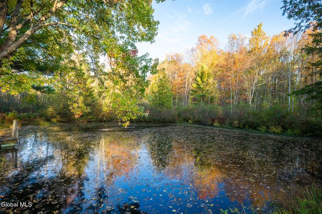 261 Old Post Road, Malta, NY 12020