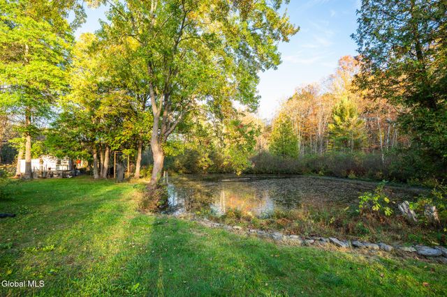 261 Old Post Road, Malta, NY 12020