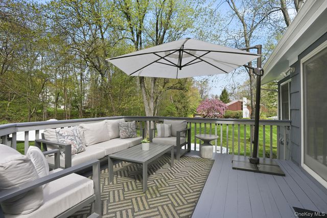 14 Garey Drive, Chappaqua, NY 10514