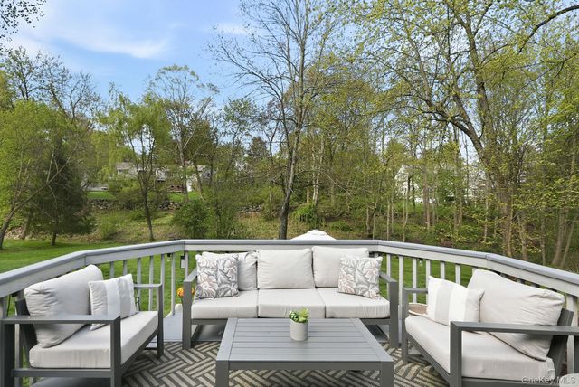 14 Garey Drive, Chappaqua, NY 10514