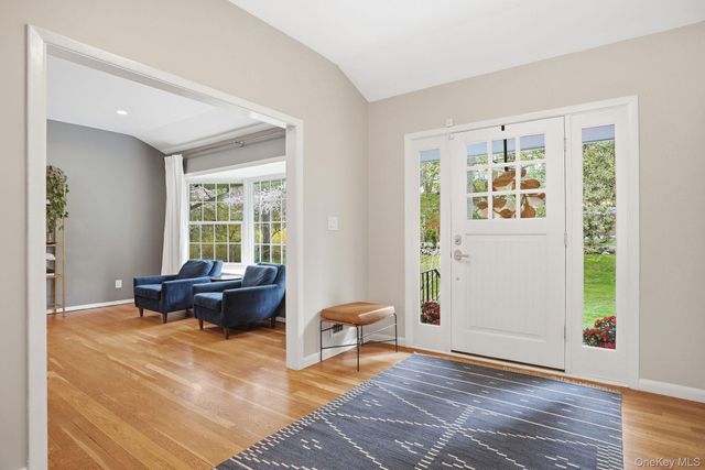 14 Garey Drive, Chappaqua, NY 10514