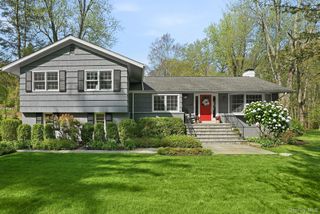14 Garey Drive, Chappaqua, NY 10514