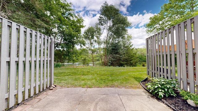 718 Peninsula Court, Ann Arbor, MI 48105