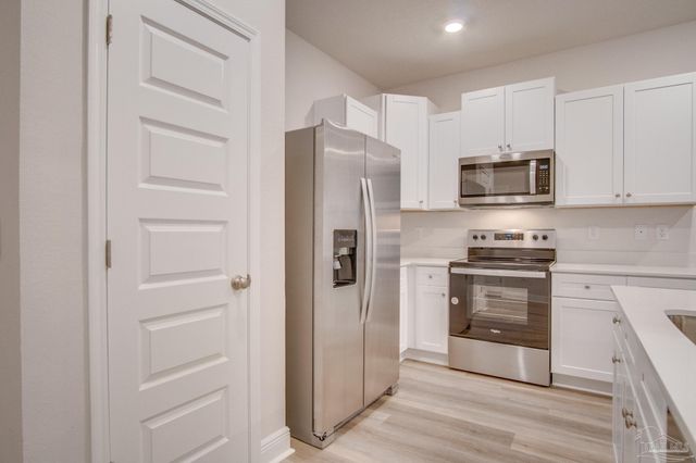 5689 Stellarjay St, Gulf Breeze, FL 32563