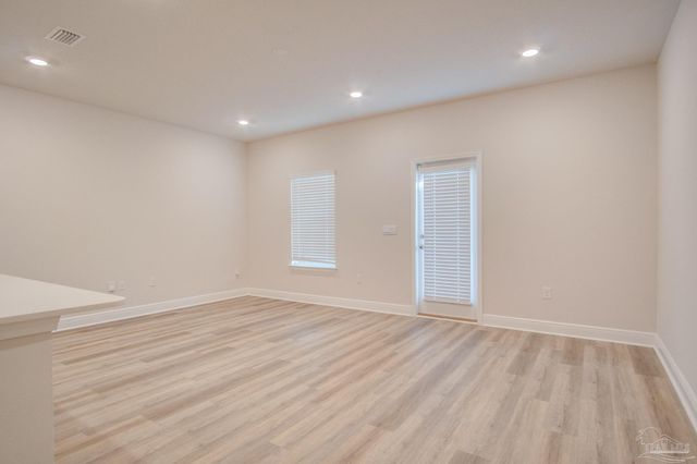 5689 Stellarjay St, Gulf Breeze, FL 32563