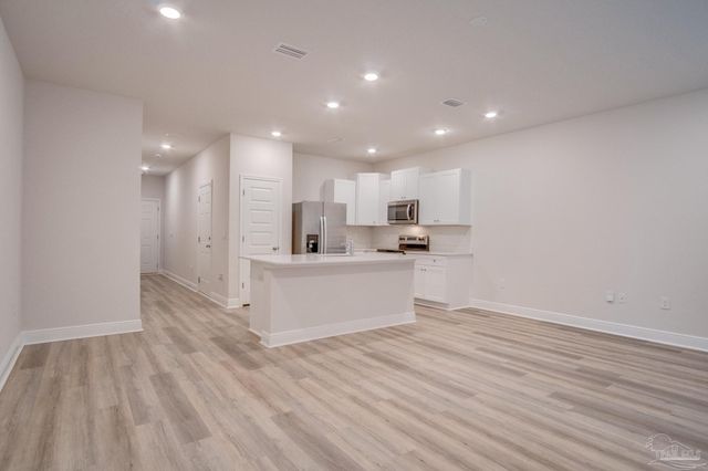 5689 Stellarjay St, Gulf Breeze, FL 32563