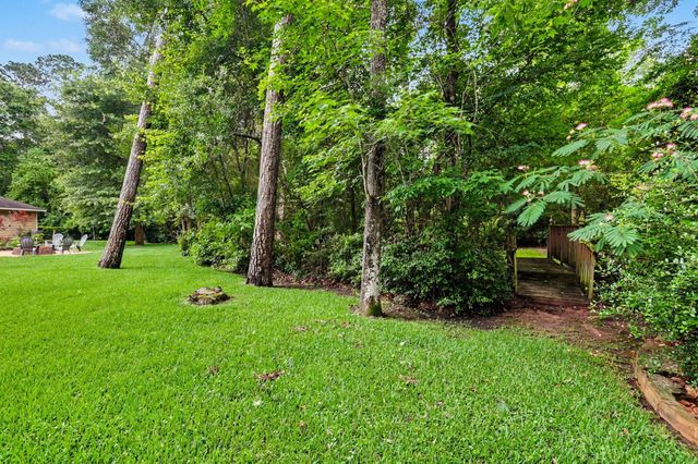 4824 Holly Lane E, Montgomery, TX 77316