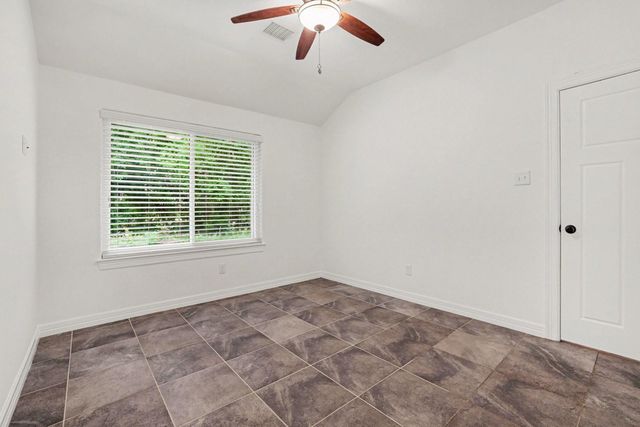 4824 Holly Lane E, Montgomery, TX 77316