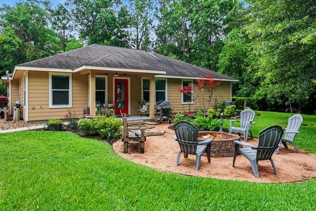 4824 Holly Lane E, Montgomery, TX 77316