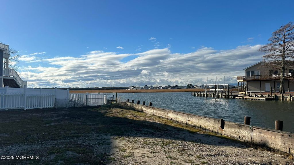 154 S Longboat Drive, Little Egg Harbor, NJ 08087