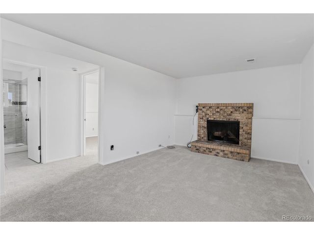 4560 E Lake Cir, Centennial, CO 80121