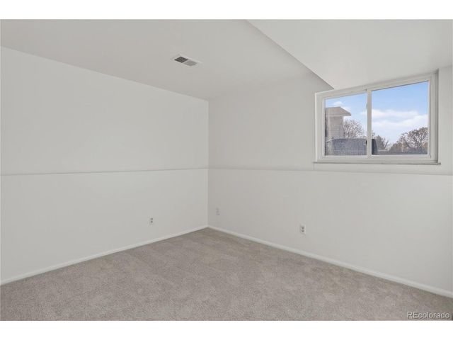 4560 E Lake Cir, Centennial, CO 80121