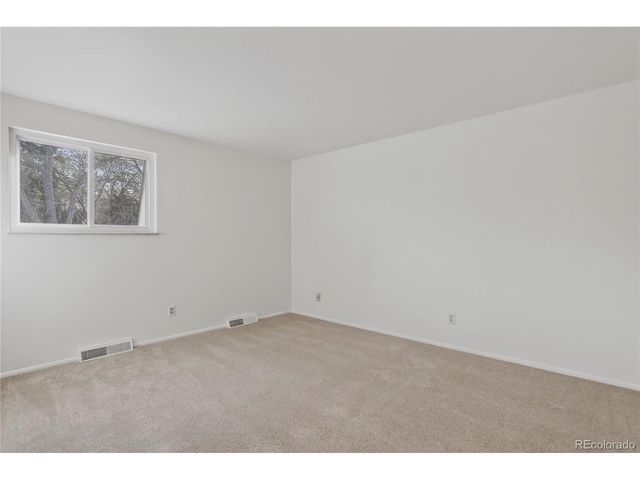 4560 E Lake Cir, Centennial, CO 80121