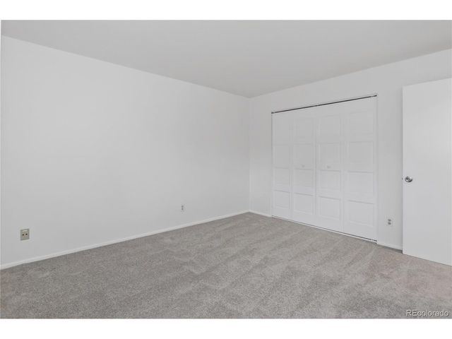 4560 E Lake Cir, Centennial, CO 80121