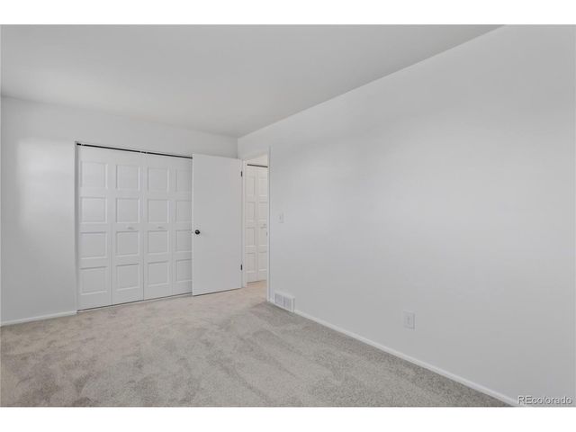 4560 E Lake Cir, Centennial, CO 80121