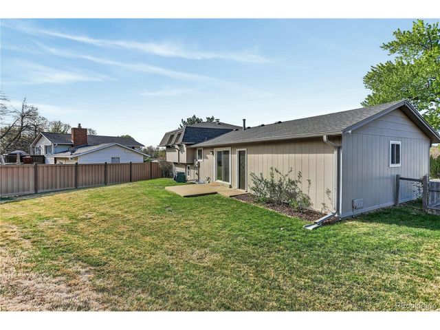 4560 E Lake Cir, Centennial, CO 80121