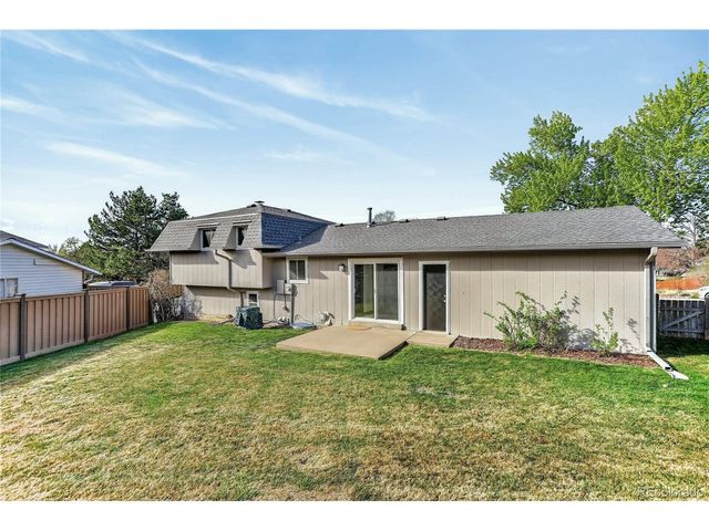 4560 E Lake Cir, Centennial, CO 80121