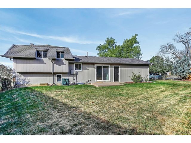 4560 E Lake Cir, Centennial, CO 80121