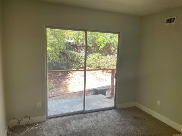 12376 Royal Road, El Cajon, CA 92021