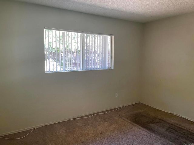 12376 Royal Road, El Cajon, CA 92021
