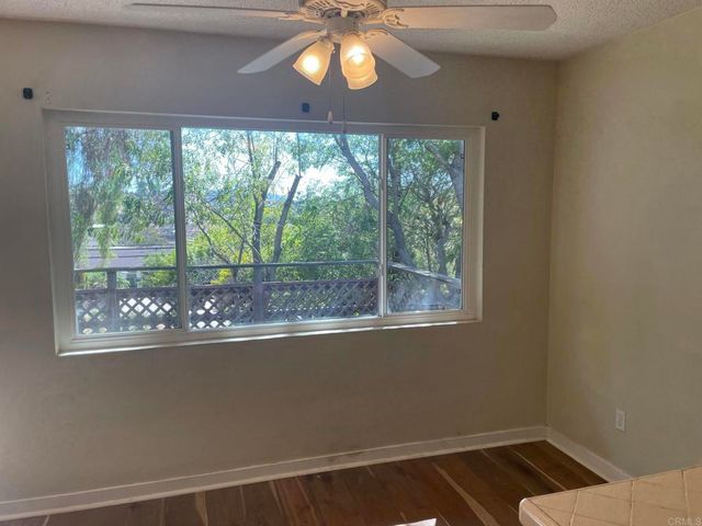 12376 Royal Road, El Cajon, CA 92021