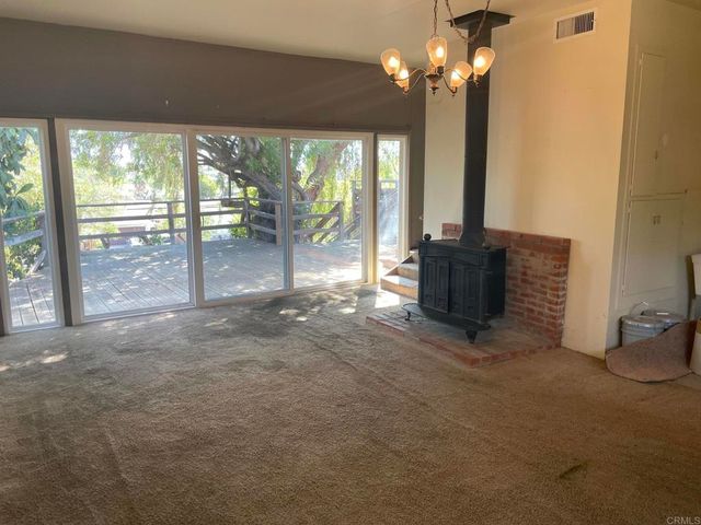 12376 Royal Road, El Cajon, CA 92021