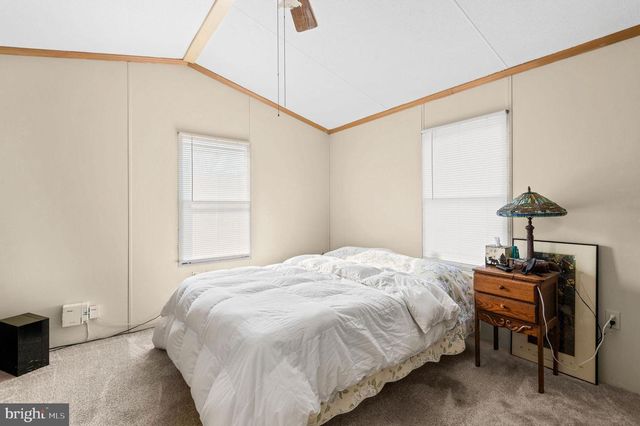 92 ROBIN LN, Sellersville, PA 18960