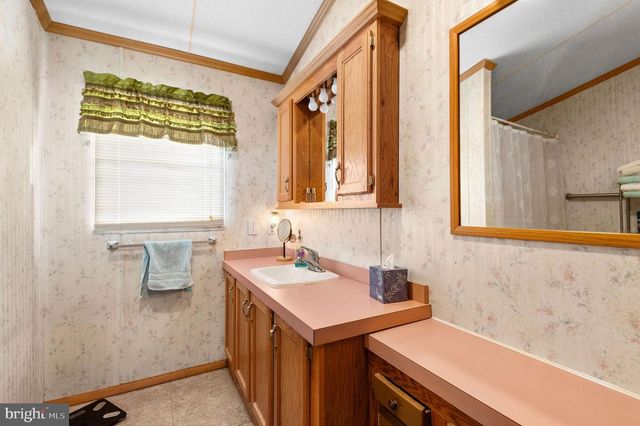 92 ROBIN LN, Sellersville, PA 18960