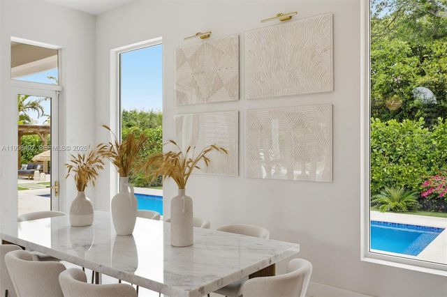 9717 SW 94th Ter, Miami, FL 33176