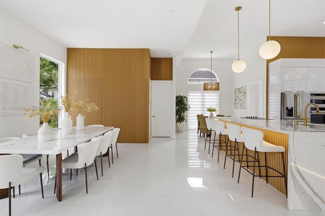 9717 SW 94th Ter, Miami, FL 33176