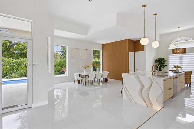 9717 SW 94th Ter, Miami, FL 33176