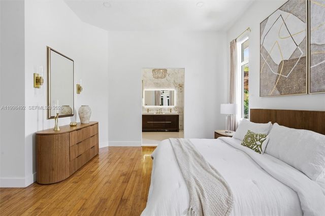 9717 SW 94th Ter, Miami, FL 33176