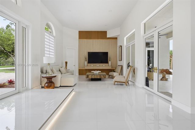 9717 SW 94th Ter, Miami, FL 33176