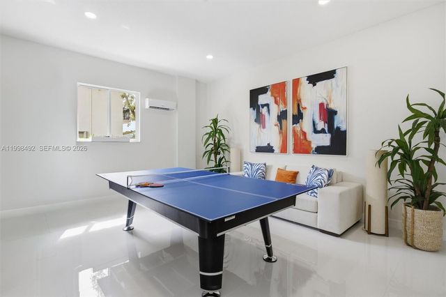 9717 SW 94th Ter, Miami, FL 33176