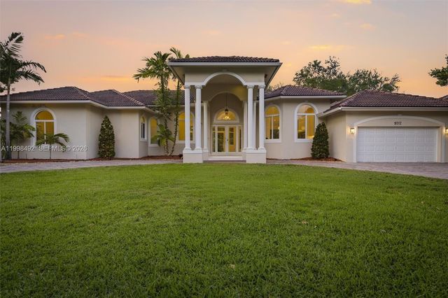 9717 SW 94th Ter, Miami, FL 33176